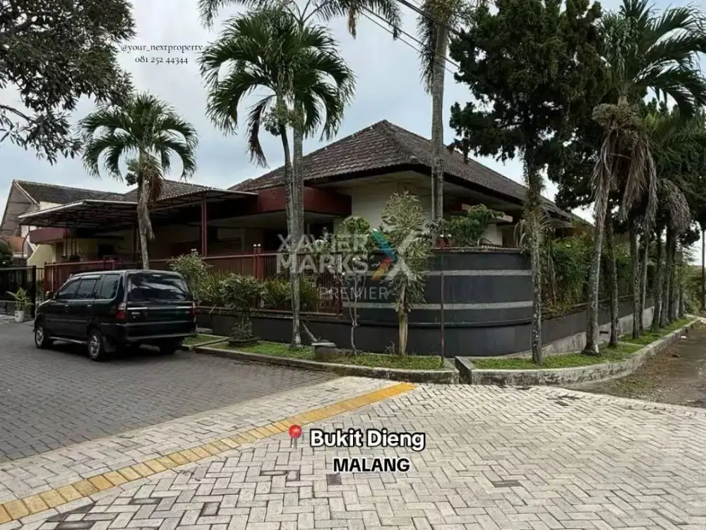 Rumah Posisi Hook Di Jalan Utama Perumahan Bukit Dieng Sukun Malang