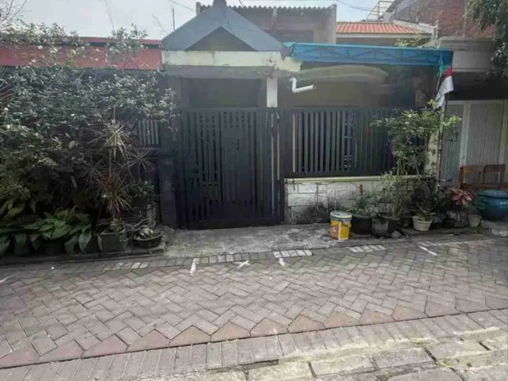 Dijual Rumah 1,5 Lantai Semampir dekat MERR