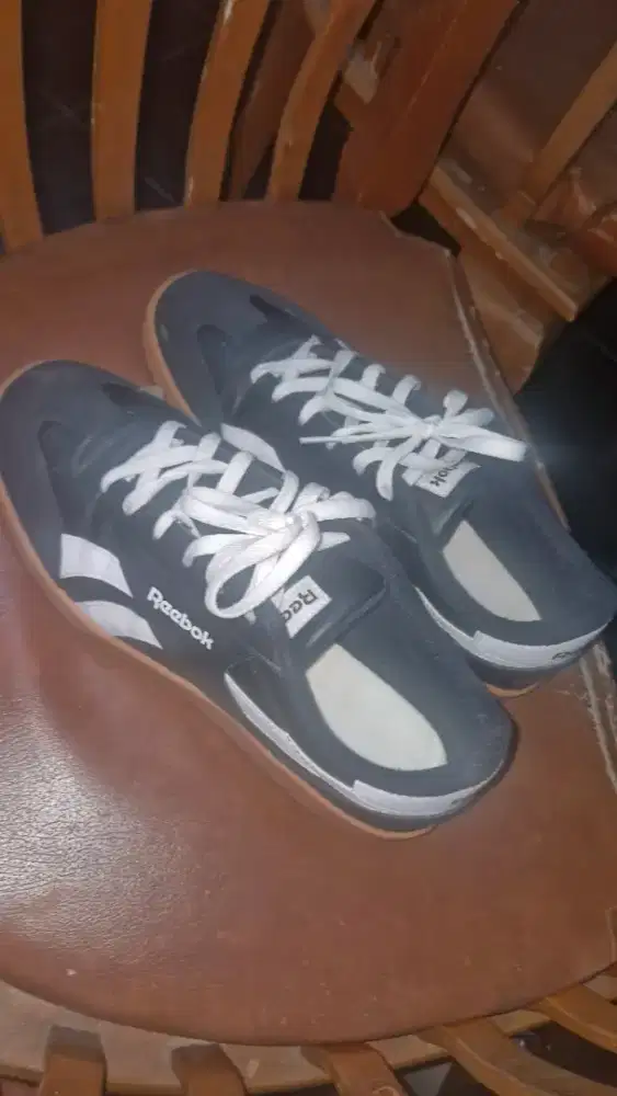 Sepatu reebook smash edge