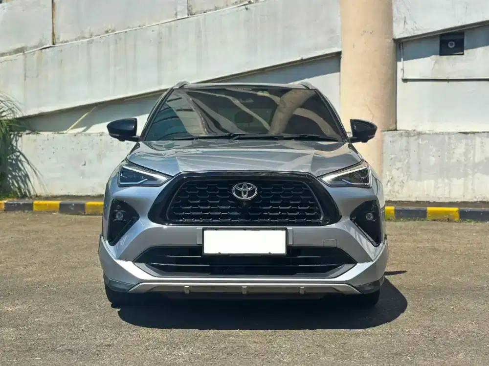 DP 25jt Yaris Cross GR Sport Hybrid 2023 HV Silver matic toyota TSS