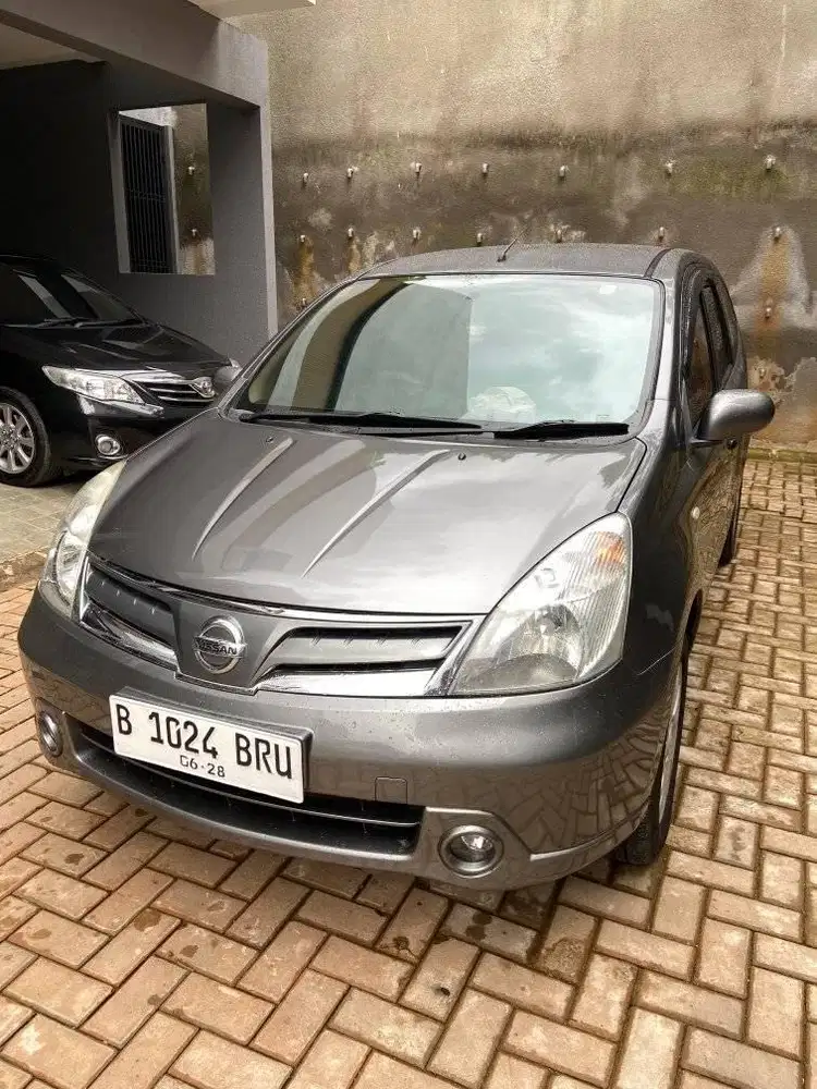 Nissan Livina 1.5 SV AT