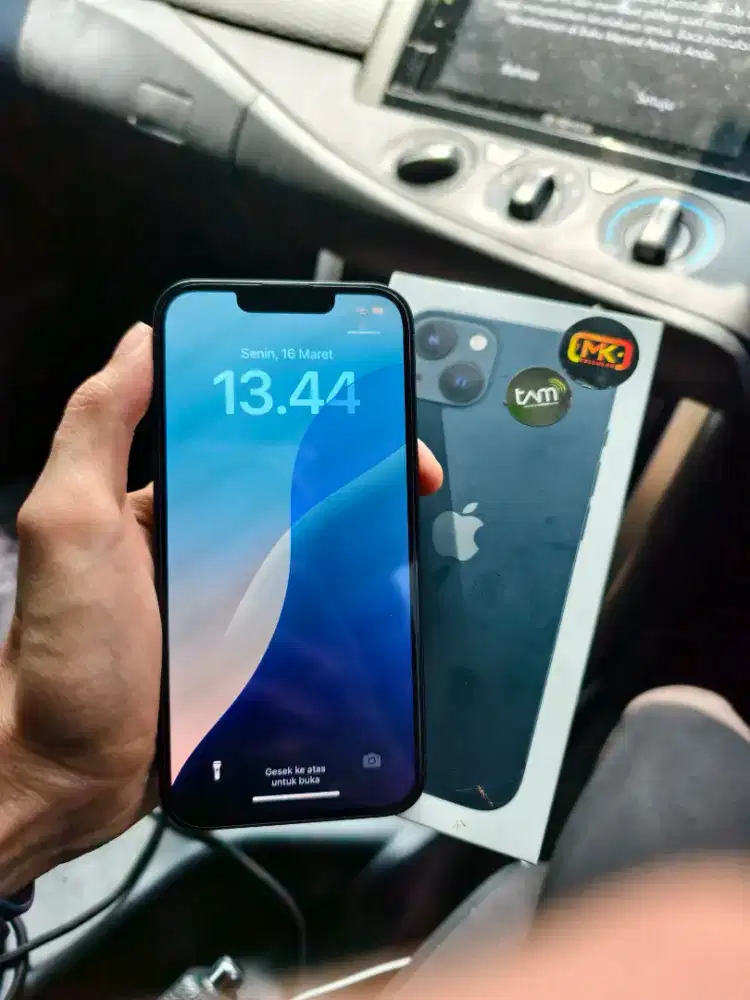 Iphone 13 Garansi On Fullset Mulus No minus 128 Midnight