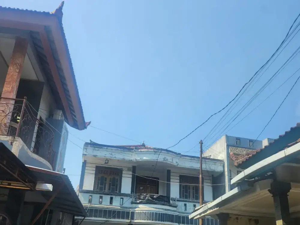 rumah.  besar.  cck. juga. untuk. kos2an. .  lokasi.  kemana2. dekat