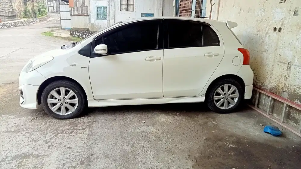Toyota Yaris 2013 Bensin