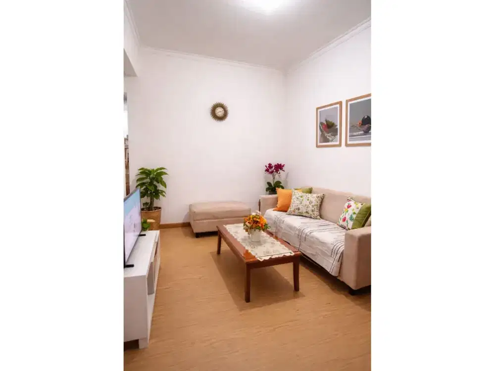 DISEWA RUMAH BULANAN FULL FURNISH BAGUS DEKAT TAMAN BUDAYA SENTUL CITY