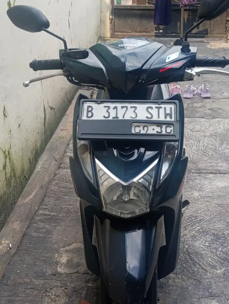 Dijual Honda beat esp th 2015 B.dki sltn