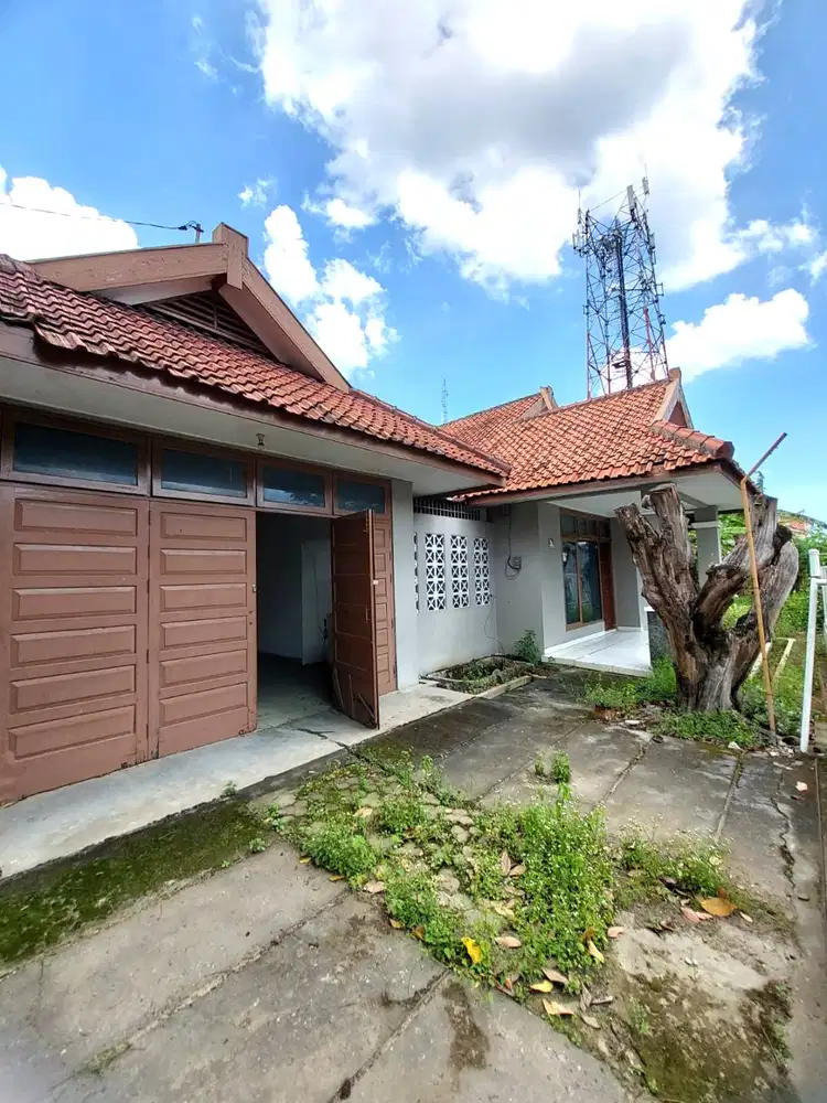 Rumah Halaman Luas Hanya 150 meter dari Ringroad Utara