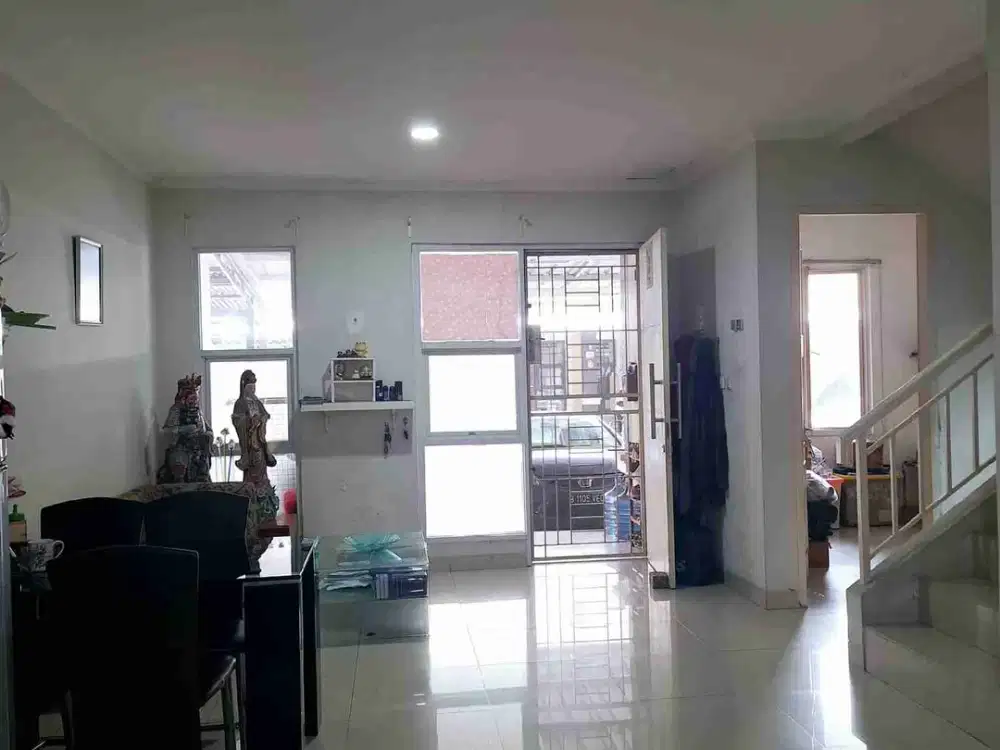 Dijual Rumah Full Renovasi di cluster Fiordini Illago Gading Serpong