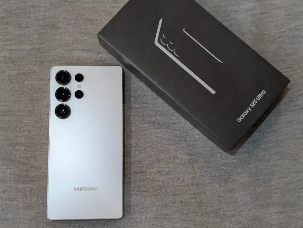 Samsung S25 ultra 12/256 Sein