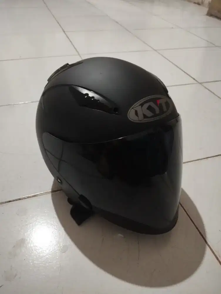 Helm KYT Galaxy Flat R