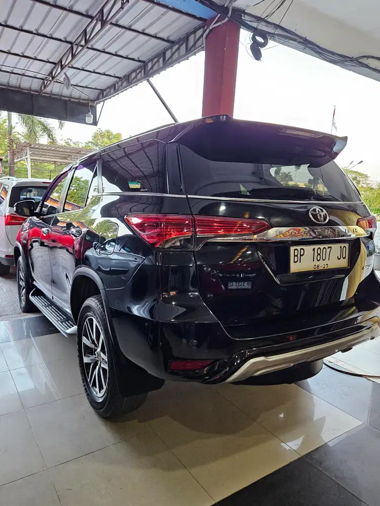 TOYOTA FORTUNER SRZ AUTOMETIC PAJAK HIDUP TANGAN PERTAMA MOBIL BAGUS