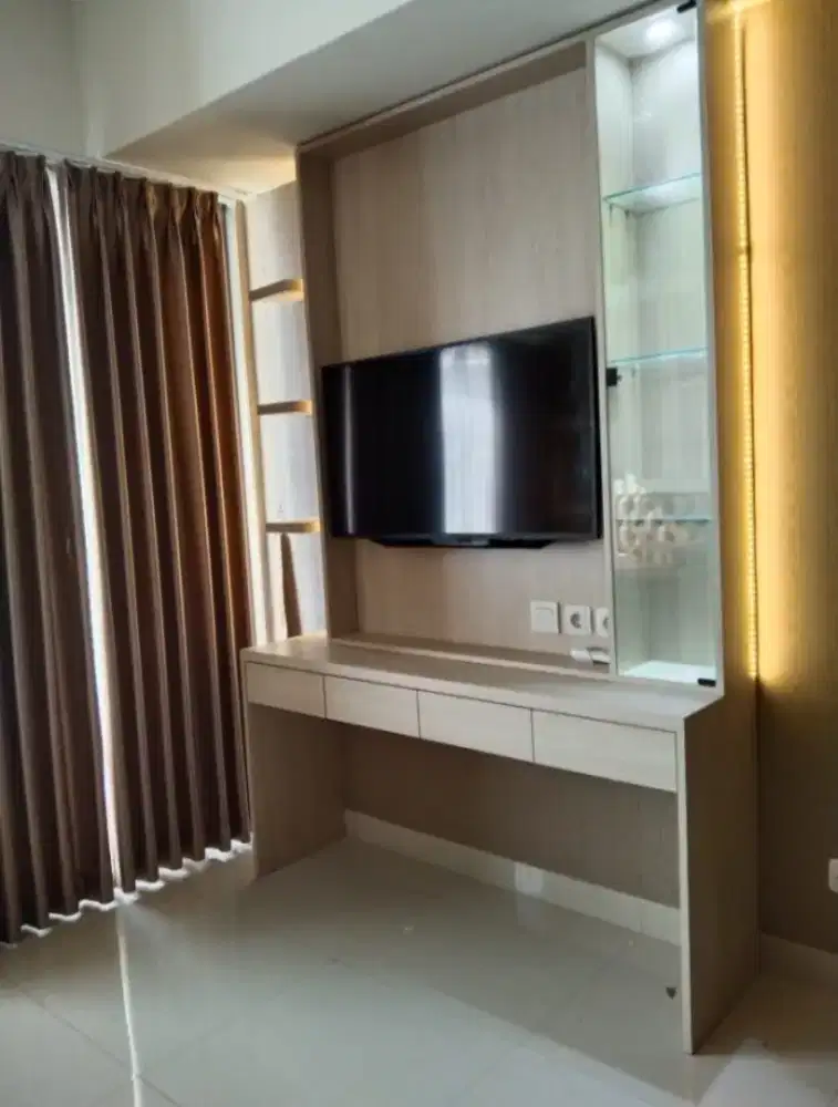 Disewakan Apart Orange County, tower Newport