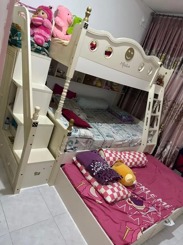 Ranjang anak tingkat jati