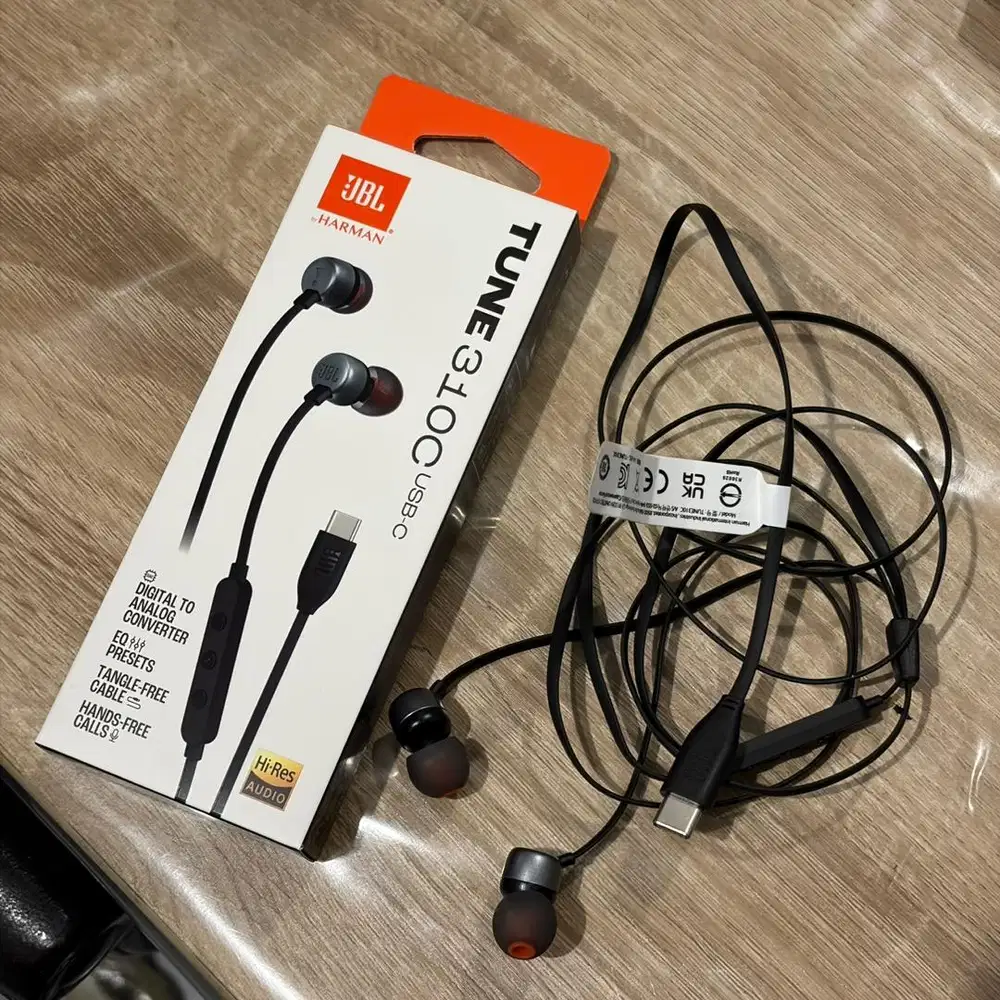 Earphone JBL Tune 310C usb C headset wire kabel headphone jack