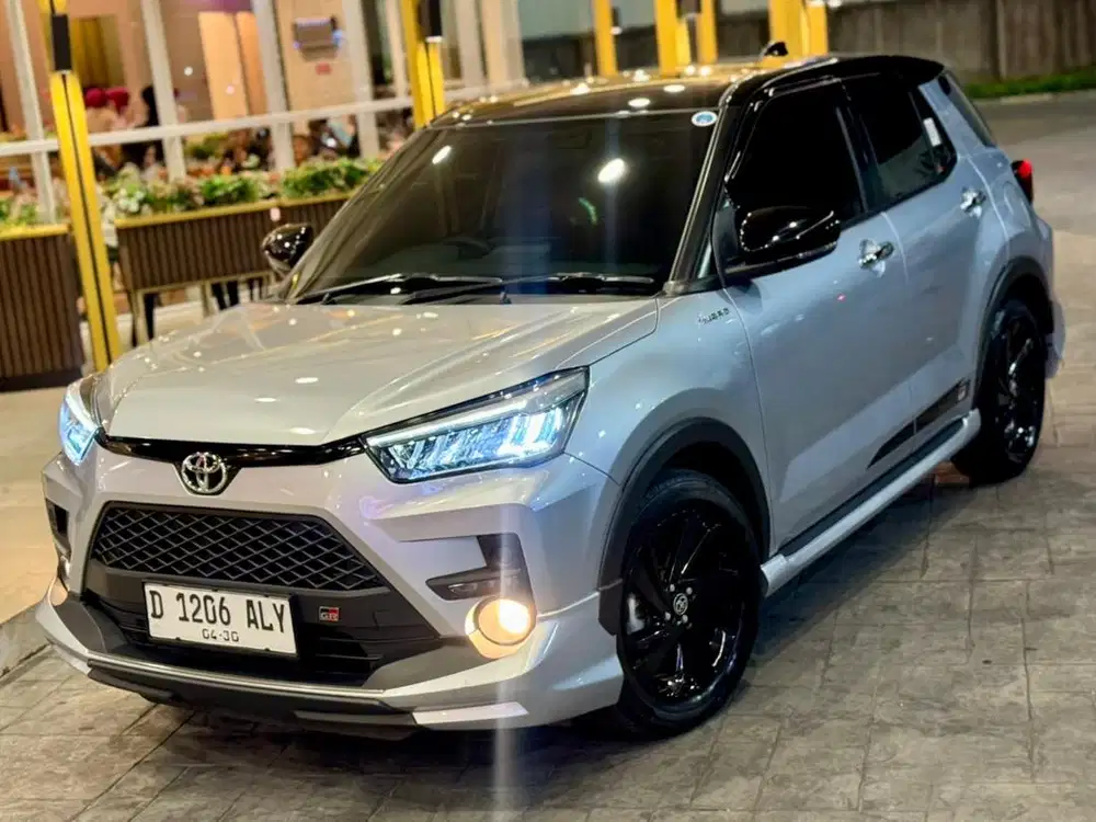 TOYOTA RAIZE GR TURBO TWO TONE