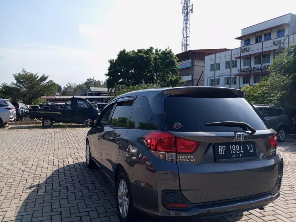HONDA MOBILIO AUTOMETIC BISA KELUAR BATAM PAJAK HIDUP TANGAN PERTAMA