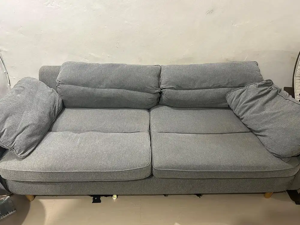 Sofa 3 sitter Courts, ada legrest besar,l