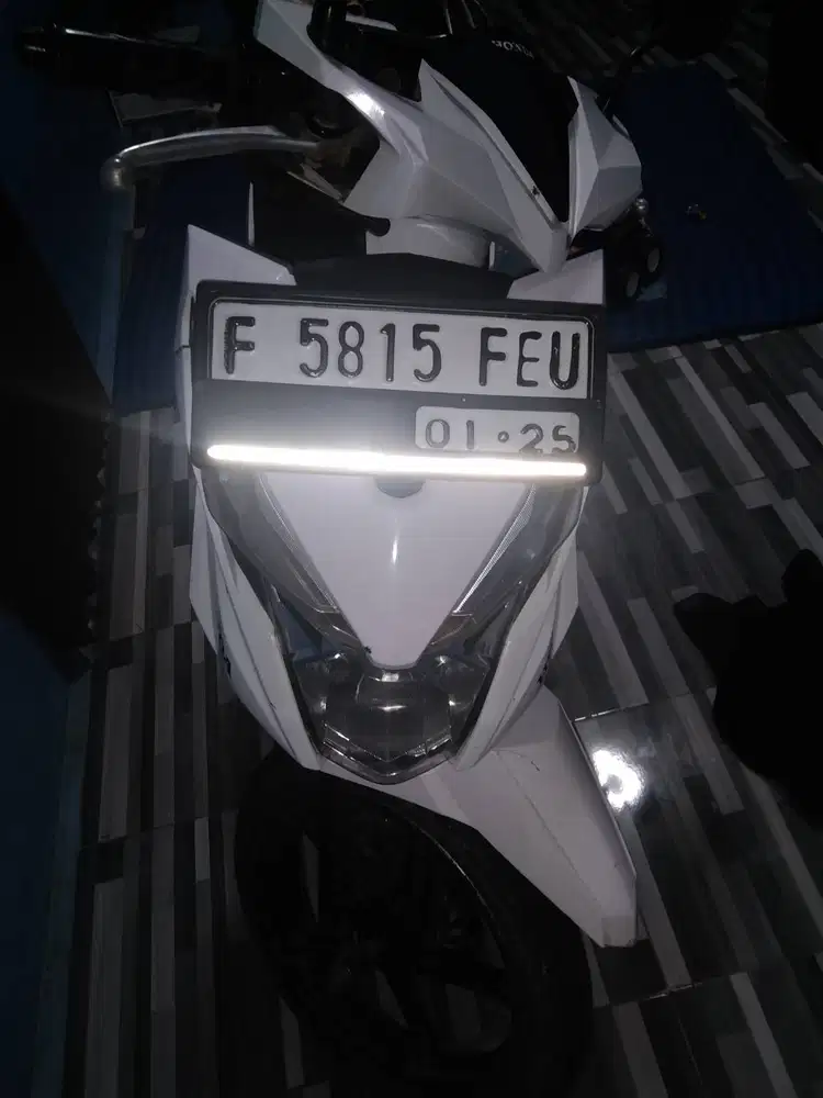 Di juwal motor Honda beat 12 juta