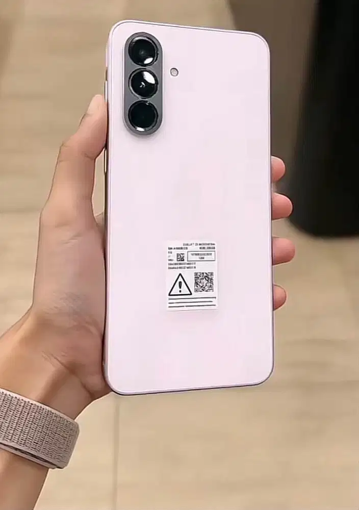 Samsung awesome pink 8/256 gb