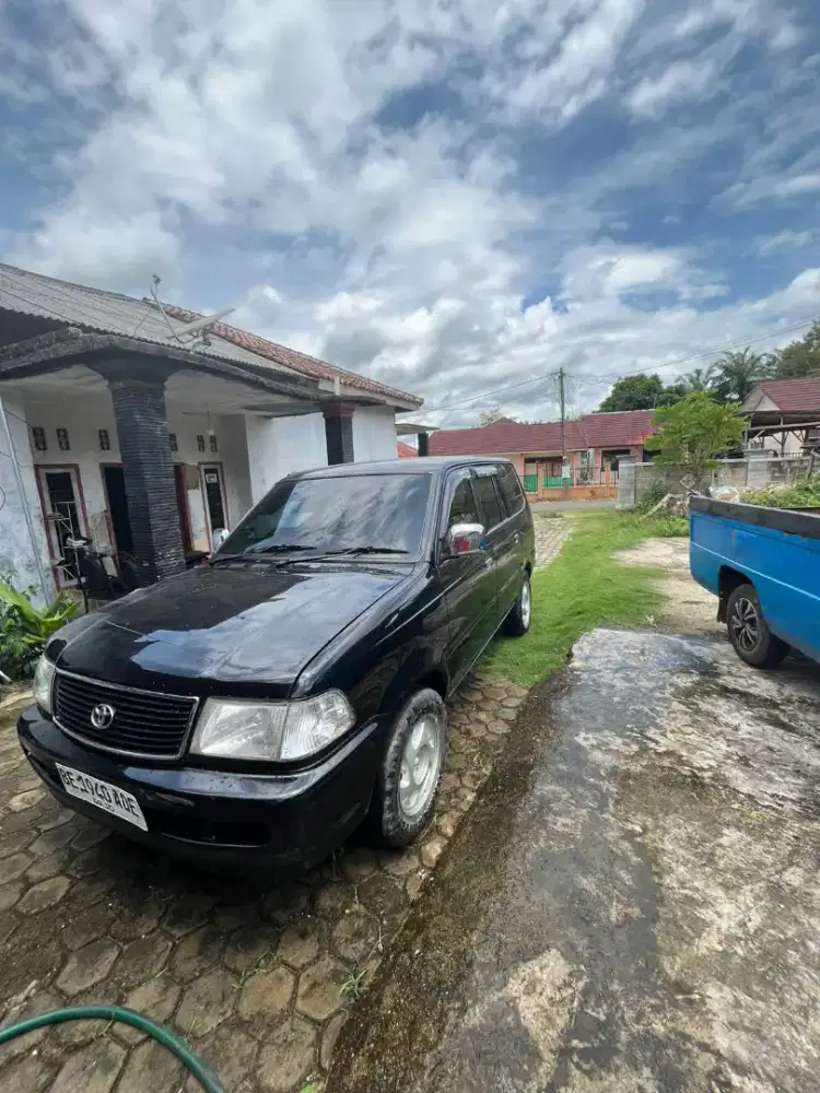 Toyota kijang lgx manual thun 2000
