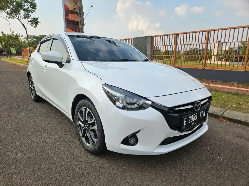Mazda 2 R Skyactiv AT Tahun 2017, NIK 2016