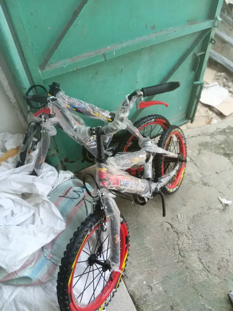 Jua sepeda anak anak merk velion kondisi baru stok banyak