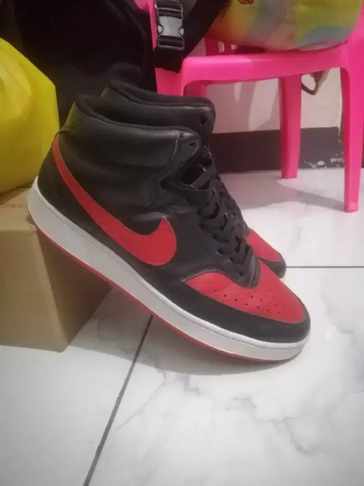 Nike court vision red black ori