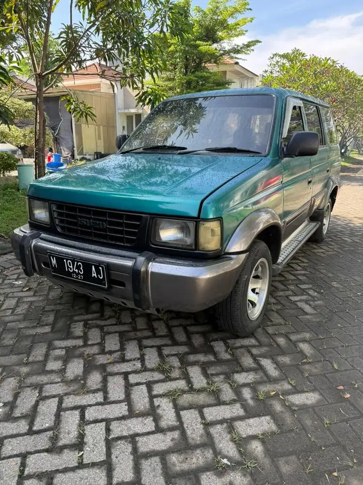 Isuzu panther 2.5  hi sporty tahun 1997