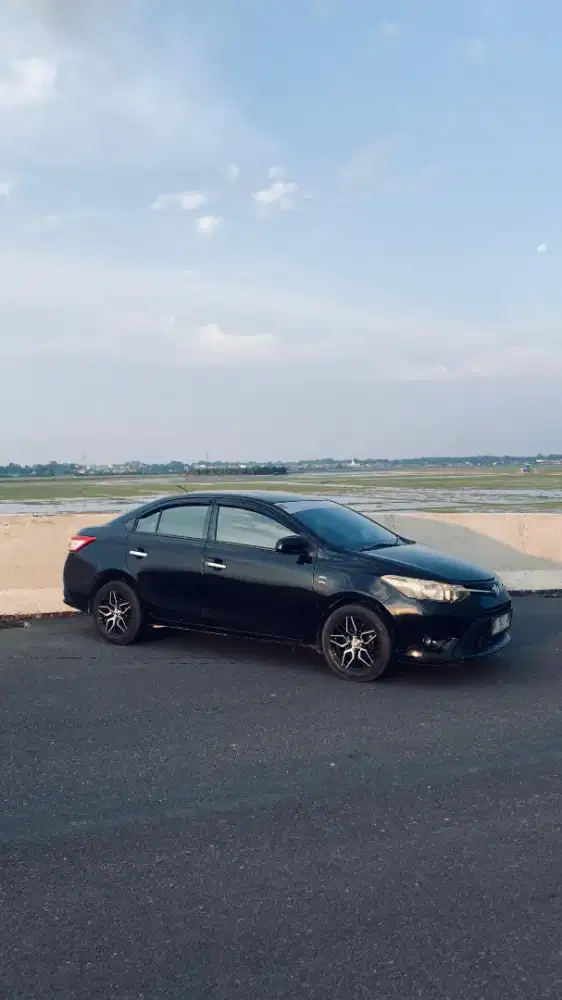 TOYOTA VIOS LIMO 1,5 STD