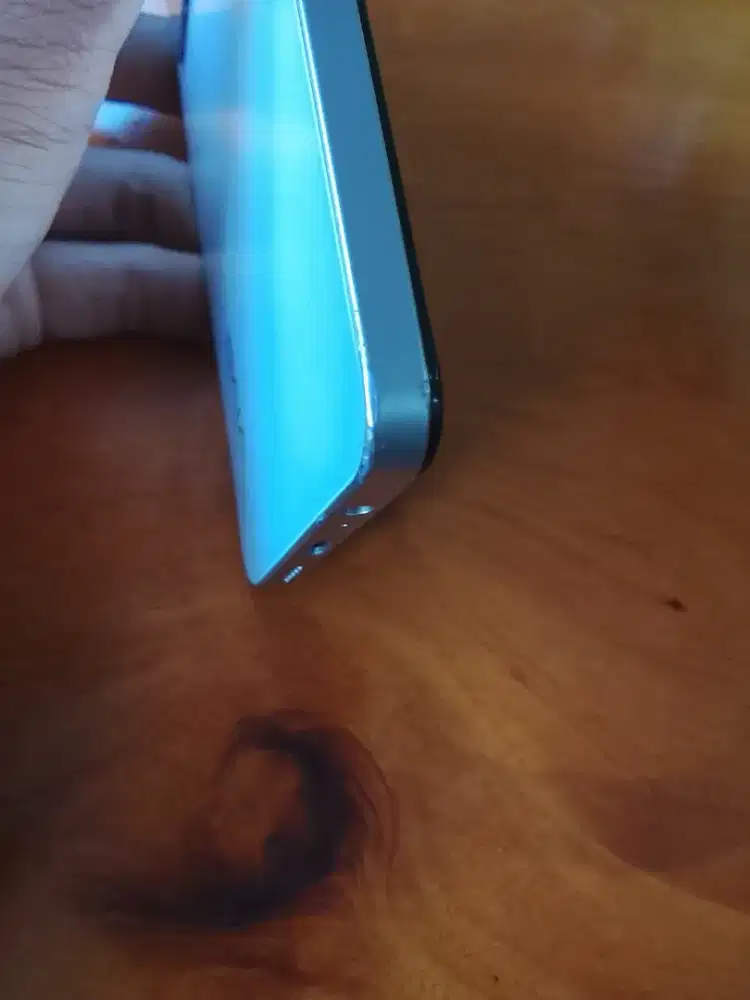 Merek Handphone : Vivoy19S