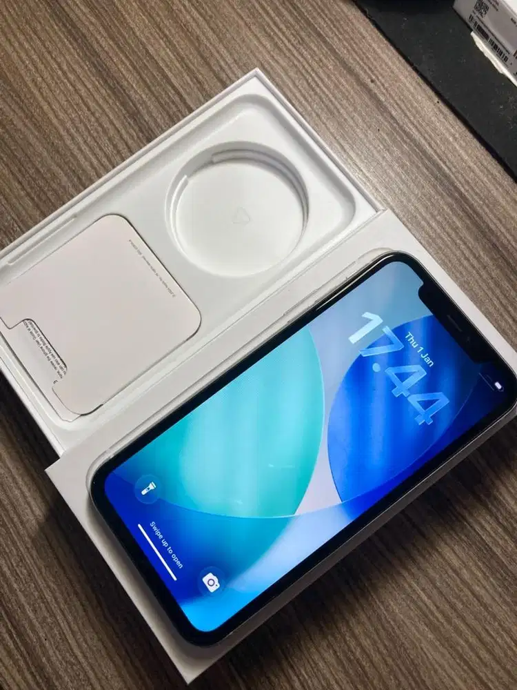 Iphone 11 128GB Nominus