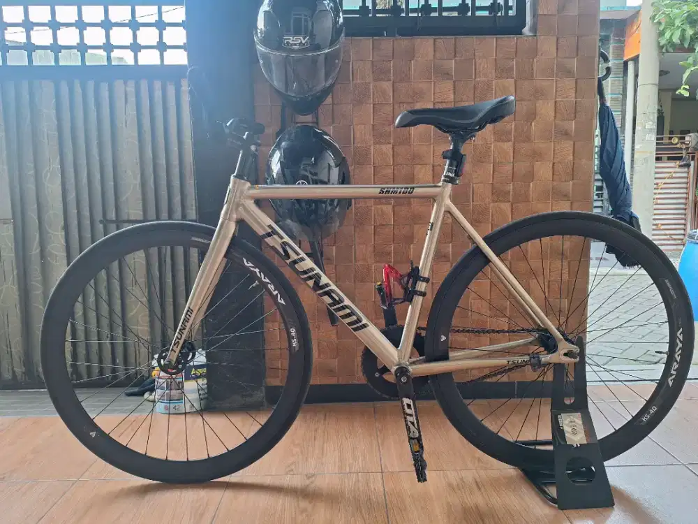 Fixie Tsunami SNM100