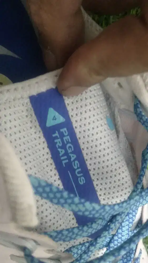 Adidas running trail, nike racct