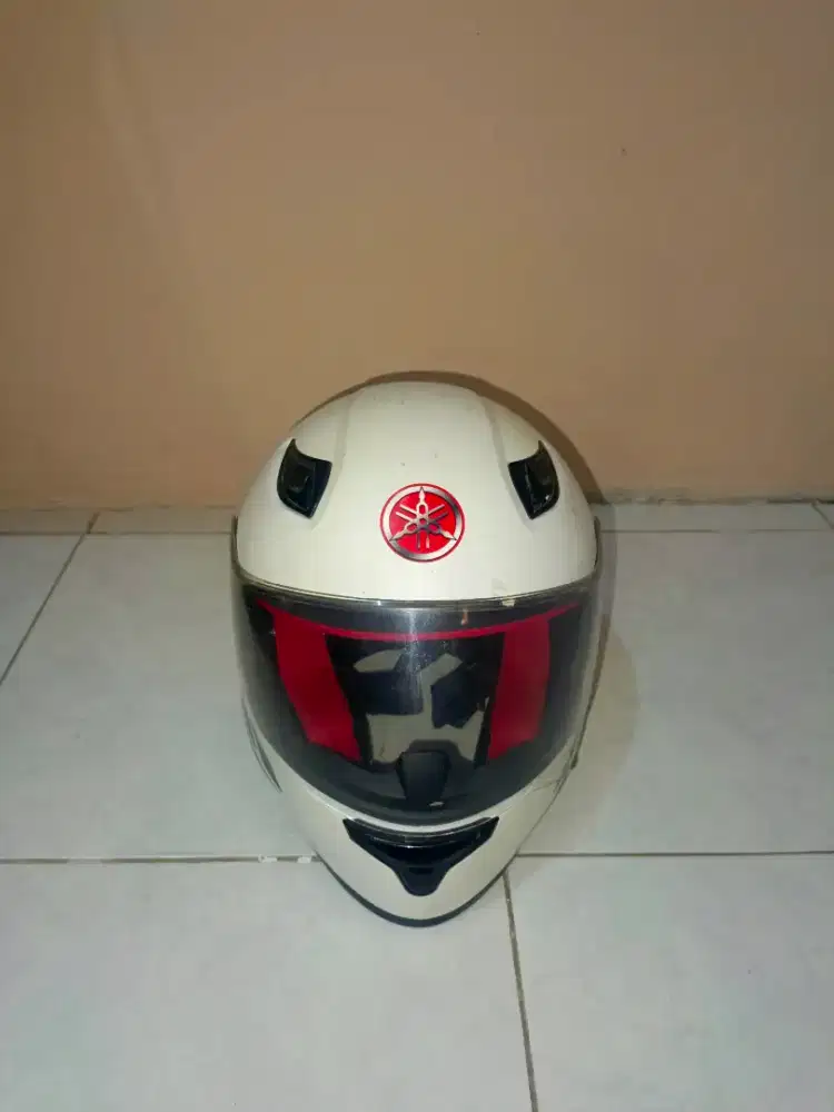 Helm Yamaha Bekas