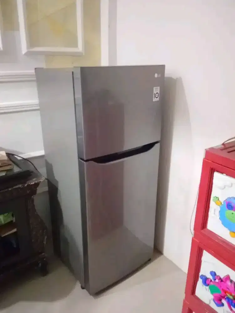 PERBAIKAN dan jual beli KULKAS