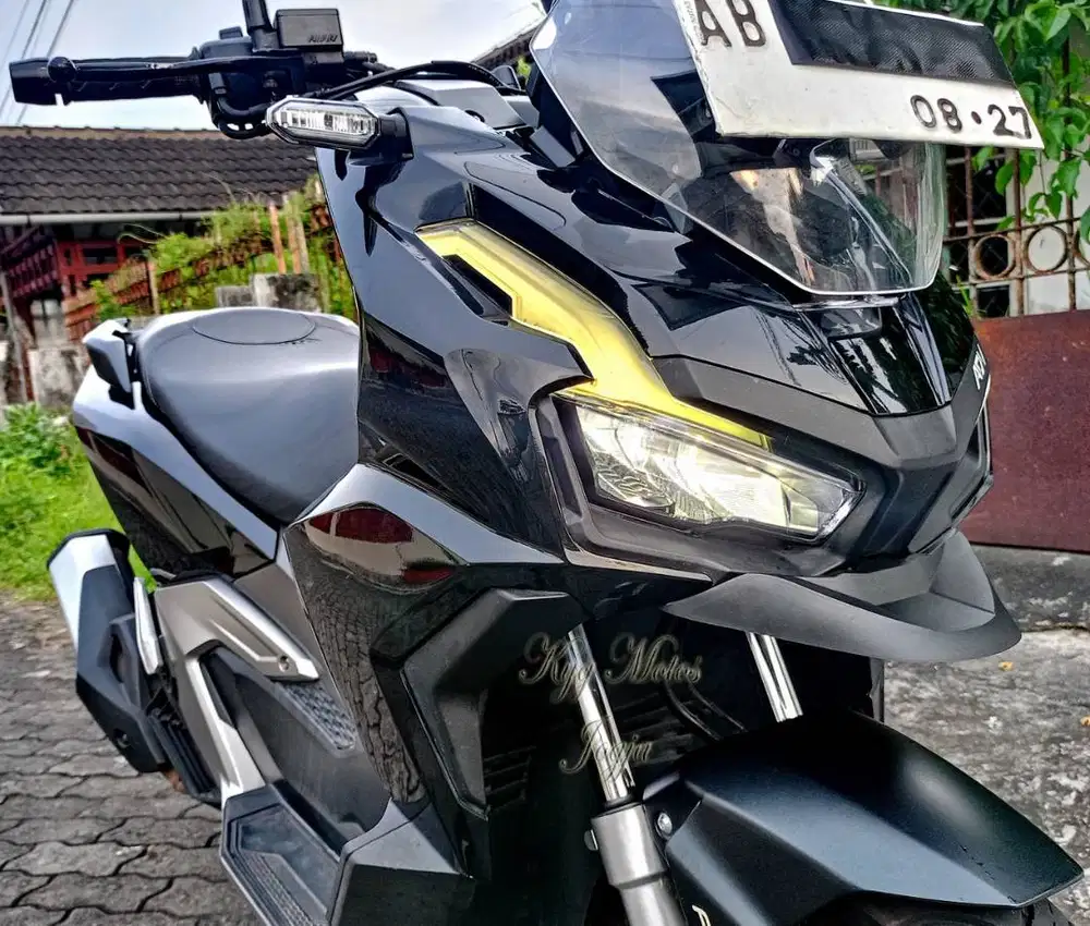 Honda ADV 160 CBS Hitam Tahun 2022 Plat AB Sleman Pajak Panjang