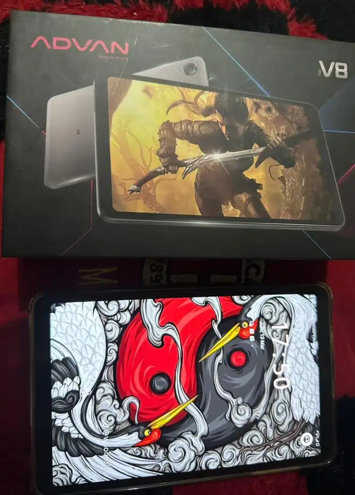 Advan tab V8 like new