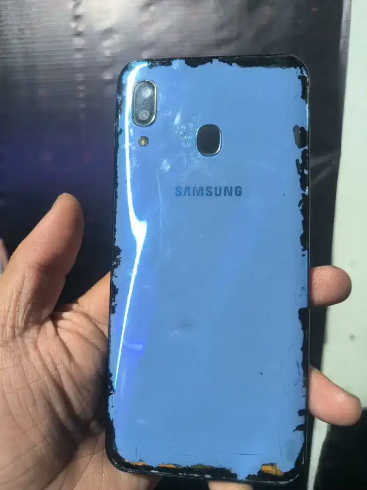 Samsung A30 bekas