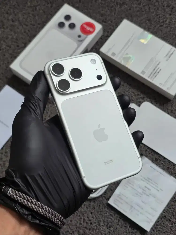 Apple iPhone 17 Pro 512gb Silver Fullset Resmi IND