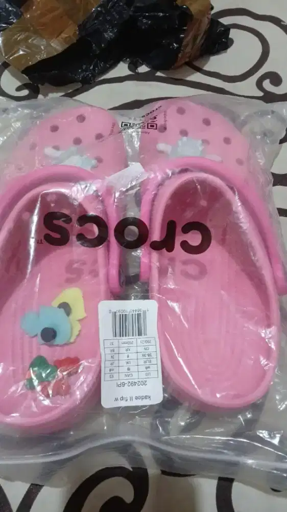 Crocs original pink