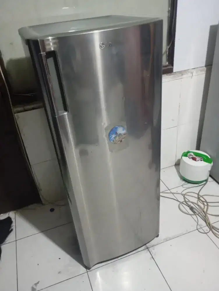 Freezer es batu atau asi