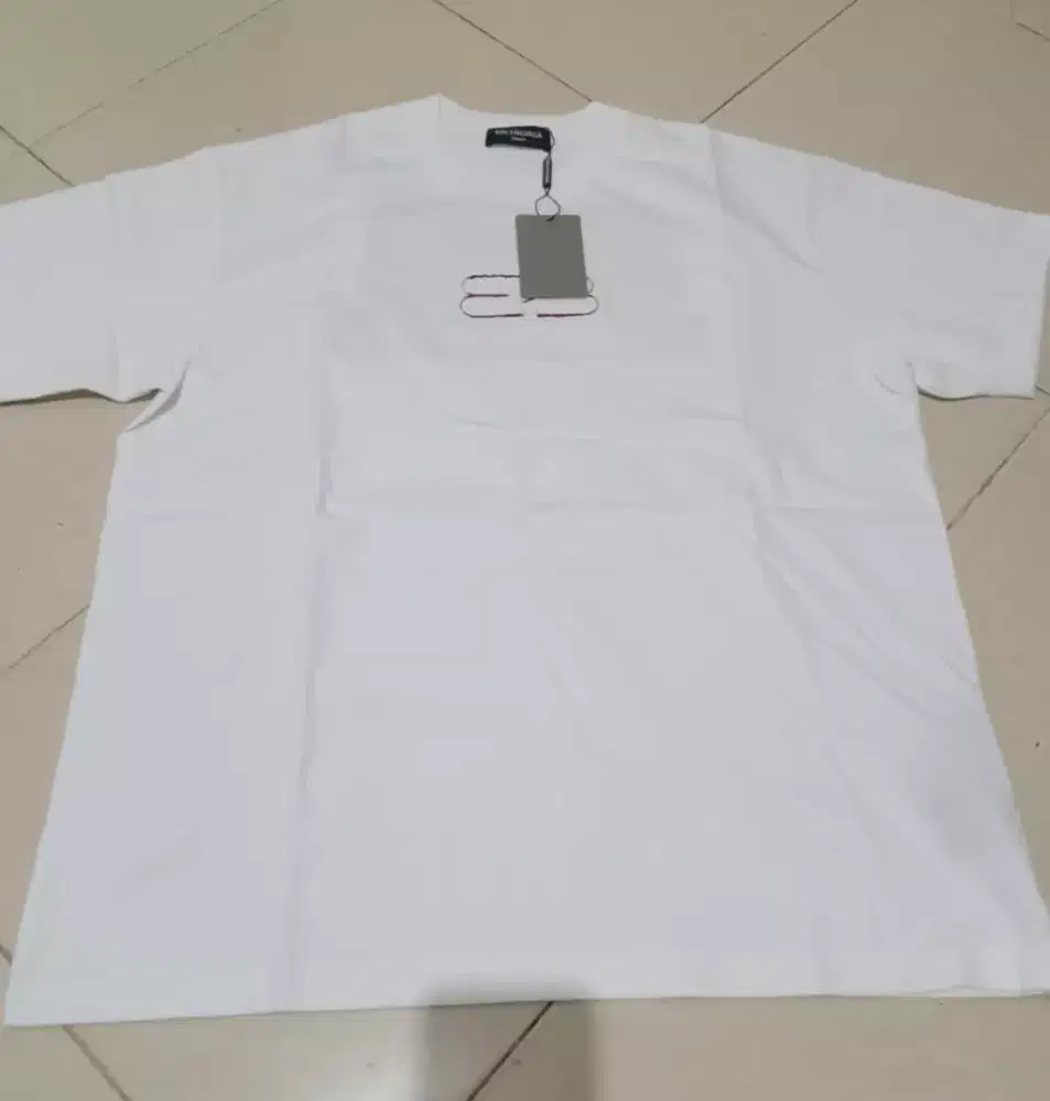 Kaos Balenciaga Original Size XXL (LD 120), Baru Fulltag