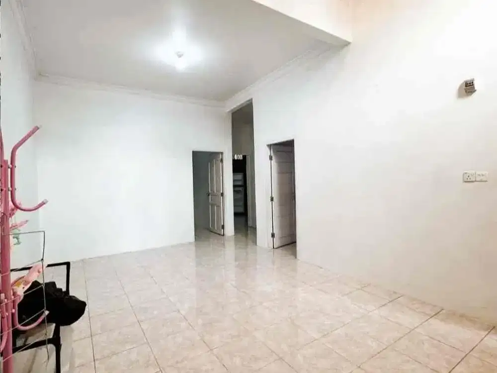 DIJUAL RUMAH ORIANA POSISI HADAP TAMAN MURAH