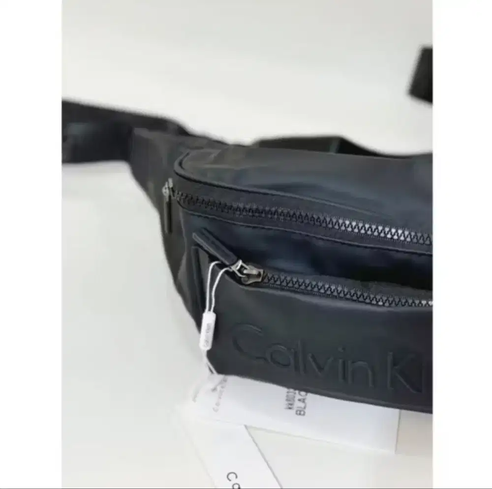 Waistbag atau tas pinggang pria keren