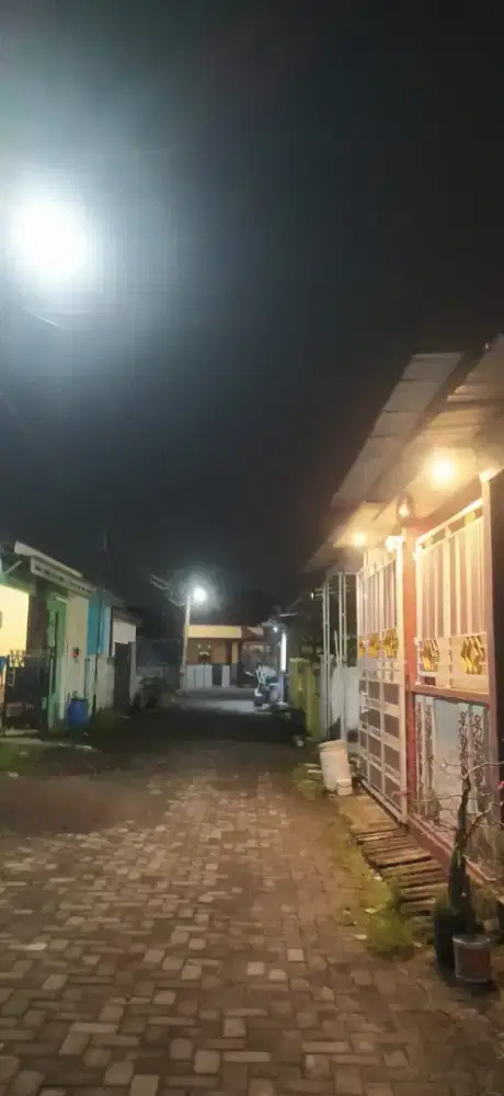 Dicari Jasa Orang keruk pasir dan rumput di depan rumah