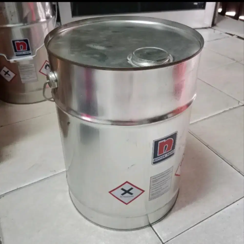 Drum gentong besi bekas bersih isi 25L