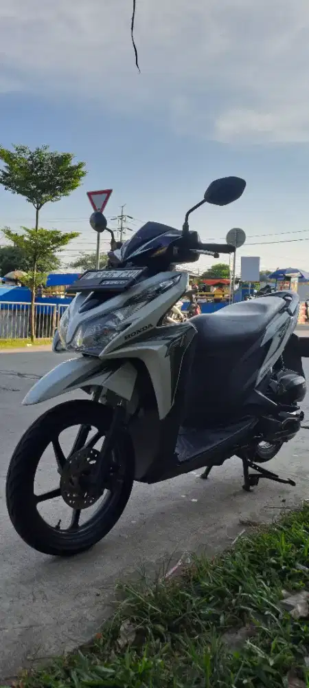 Vario 150 2017, Warna putih,Plat TangSel, Pajak panjang, Full Original