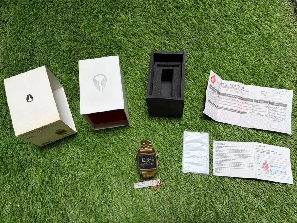 Jam Tangan Nixon Base All Gold