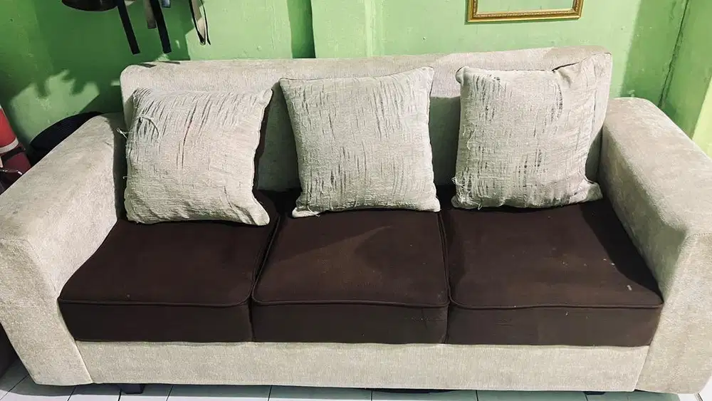 dijual sofa L (second)