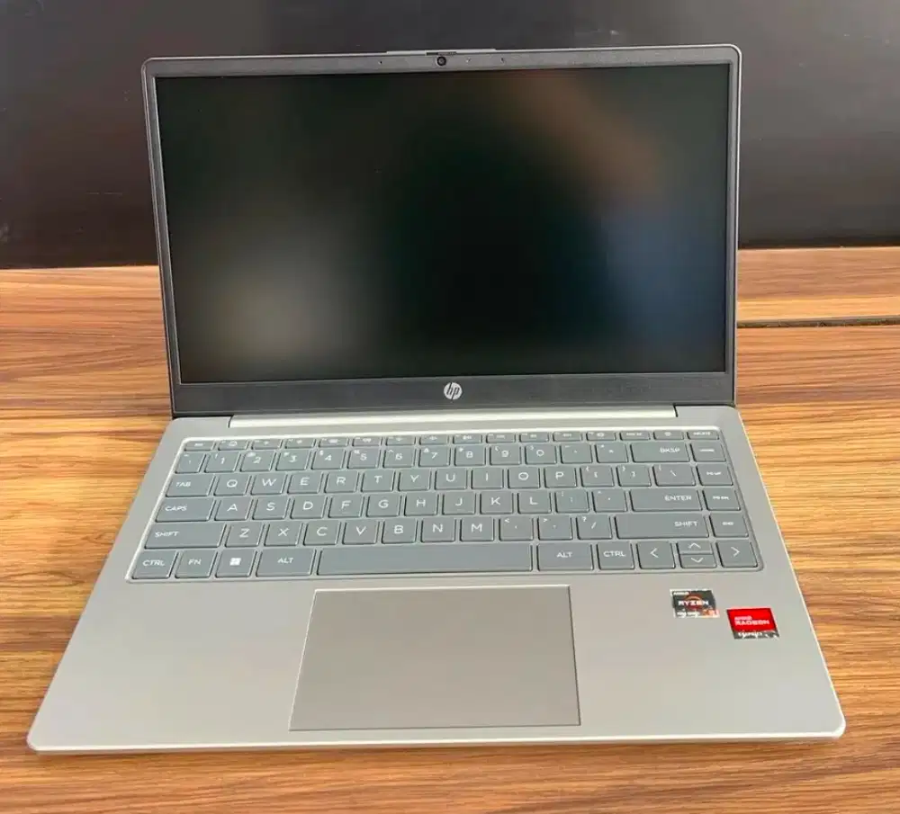 Laptop Gaming HP 14-EM0320AU Ryzen 3-7320U Ram 8GB Garansi resmi 1thn